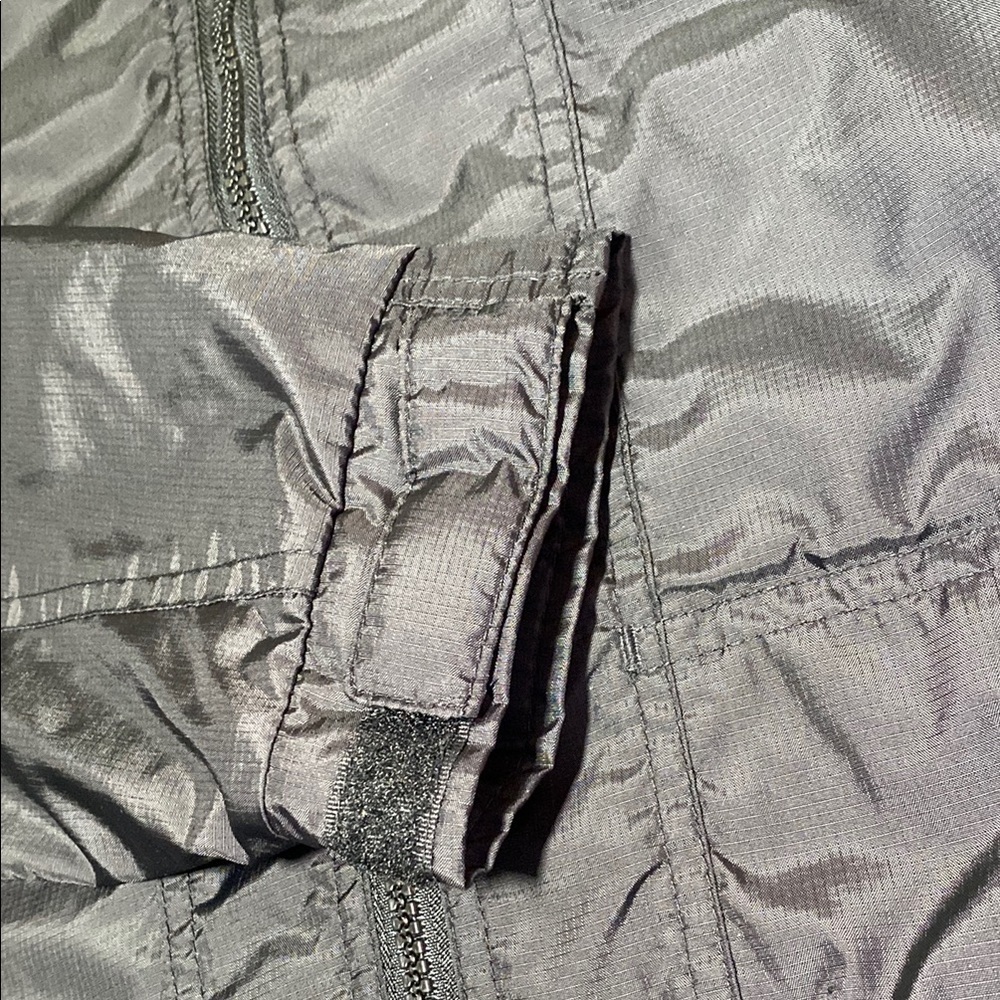 U2 Sportswear Jacket XS Black Lightweight Hooded Windbreaker Zip Mesh Lined - Picture 14 of 14